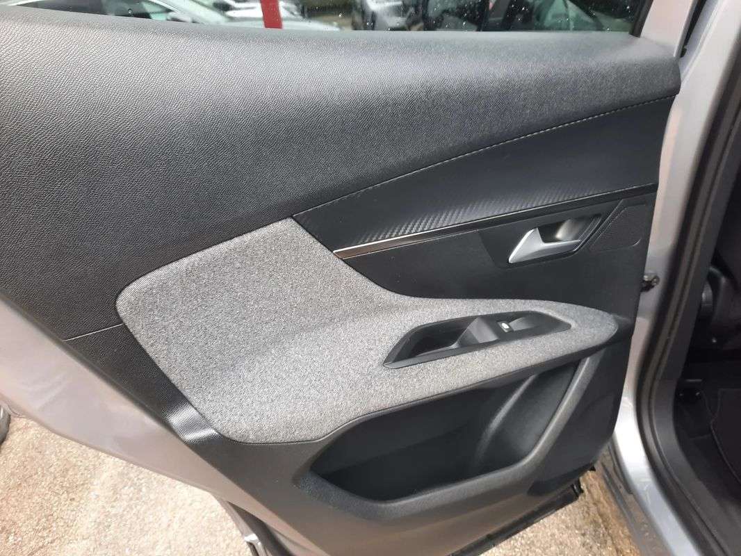 peugeot-3008-2017-diesel-1560cc