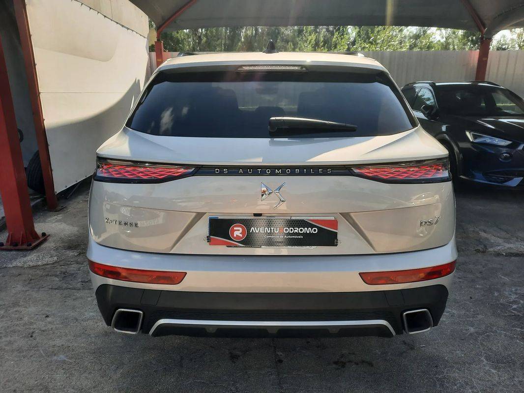 ds-ds-7-crossback-2023-hibrido-a-gasolina-1598cc