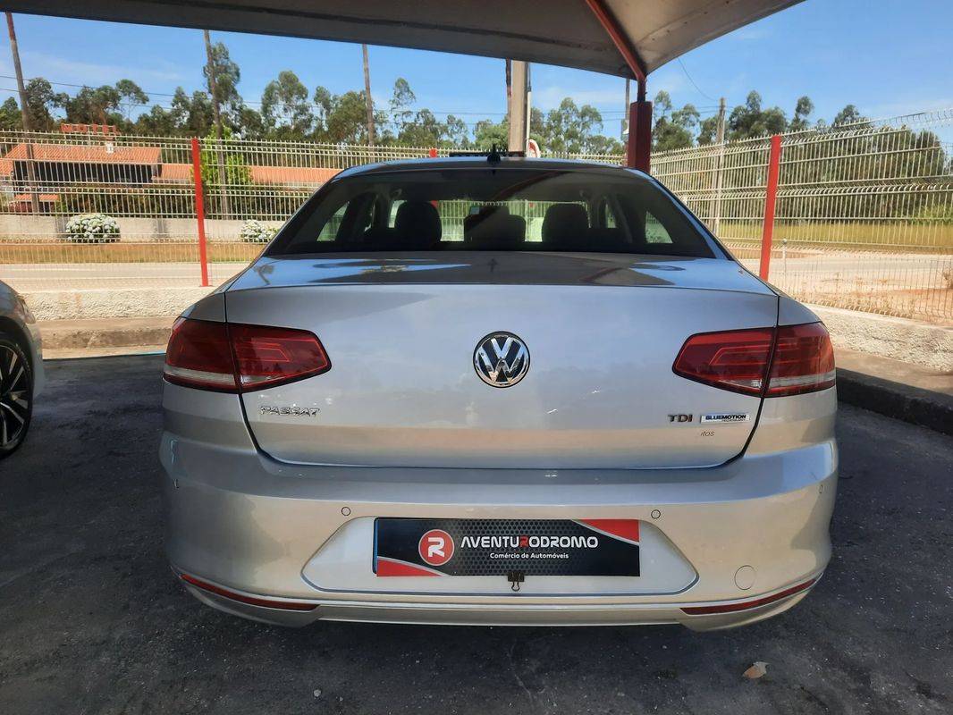volkswagen-passat-2017-diesel-1598cc