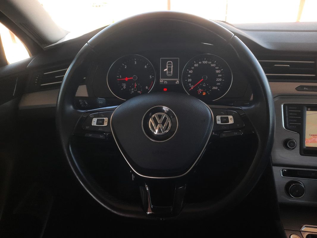 volkswagen-passat-2017-diesel-1598cc