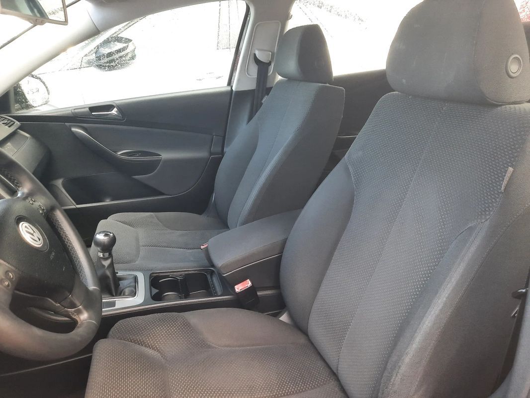 volkswagen-passat-variant-2007-diesel-1968cc