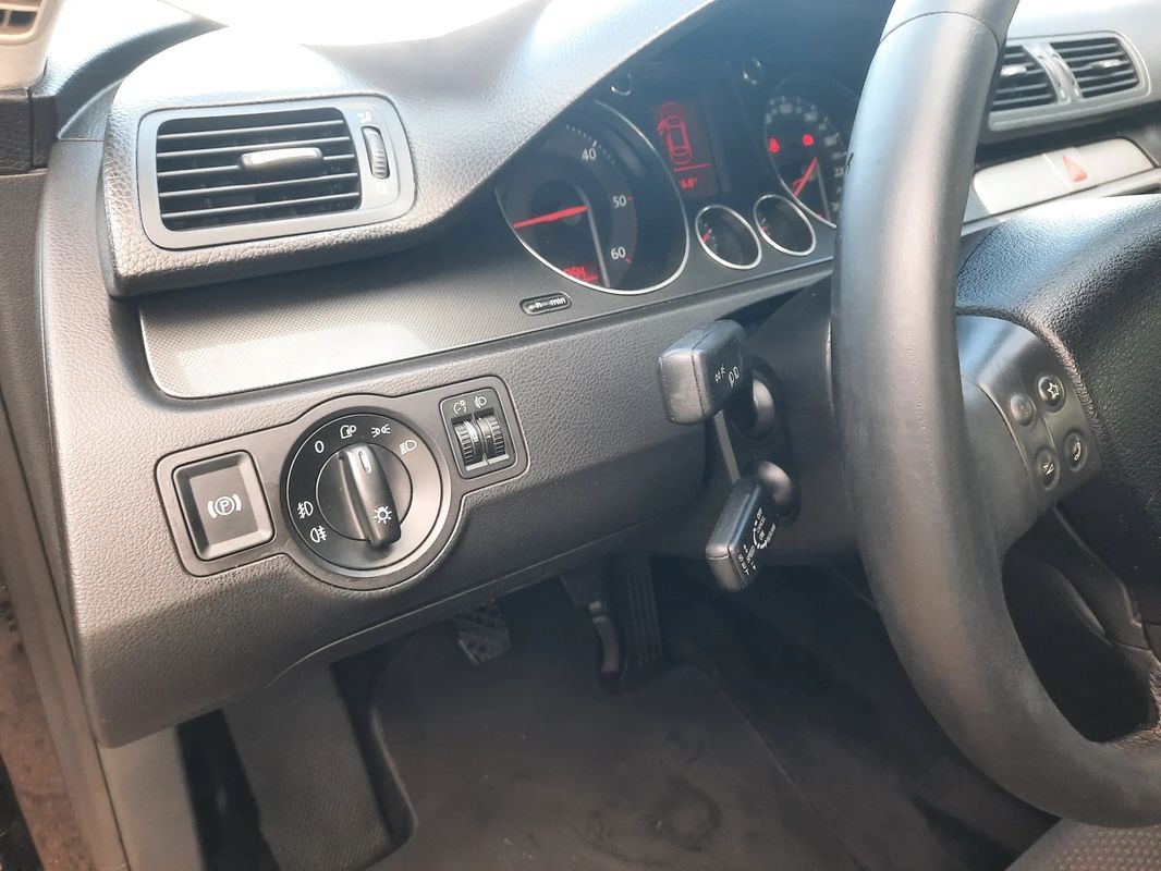 volkswagen-passat-variant-2007-diesel-1968cc