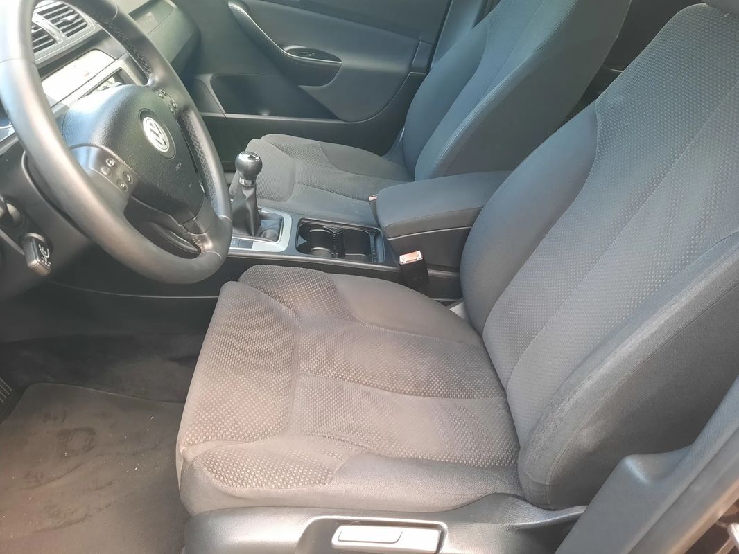 volkswagen-passat-variant-2007-diesel-1968cc