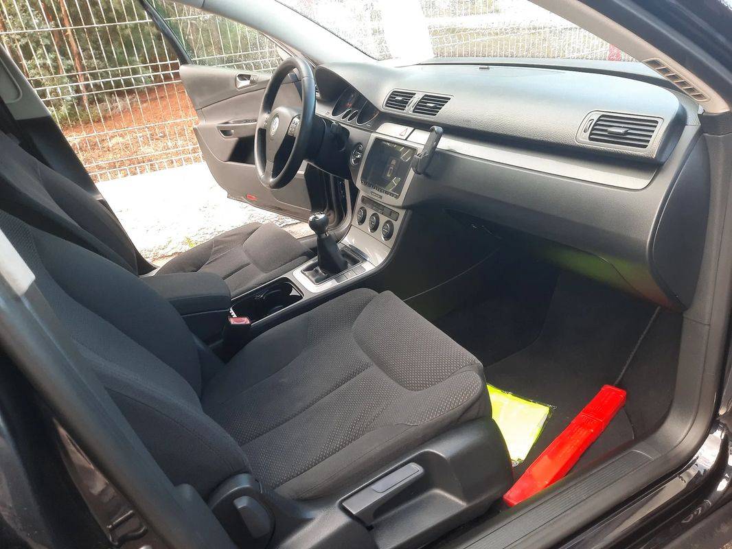 volkswagen-passat-variant-2007-diesel-1968cc