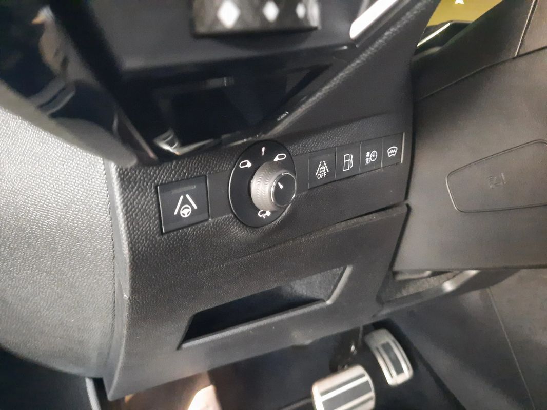ds-ds-7-crossback-2022-hibrido-a-gasolina-1598cc