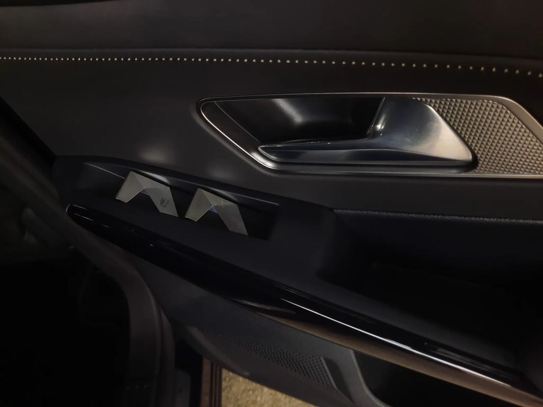 ds-ds-7-crossback-2022-hibrido-a-gasolina-1598cc
