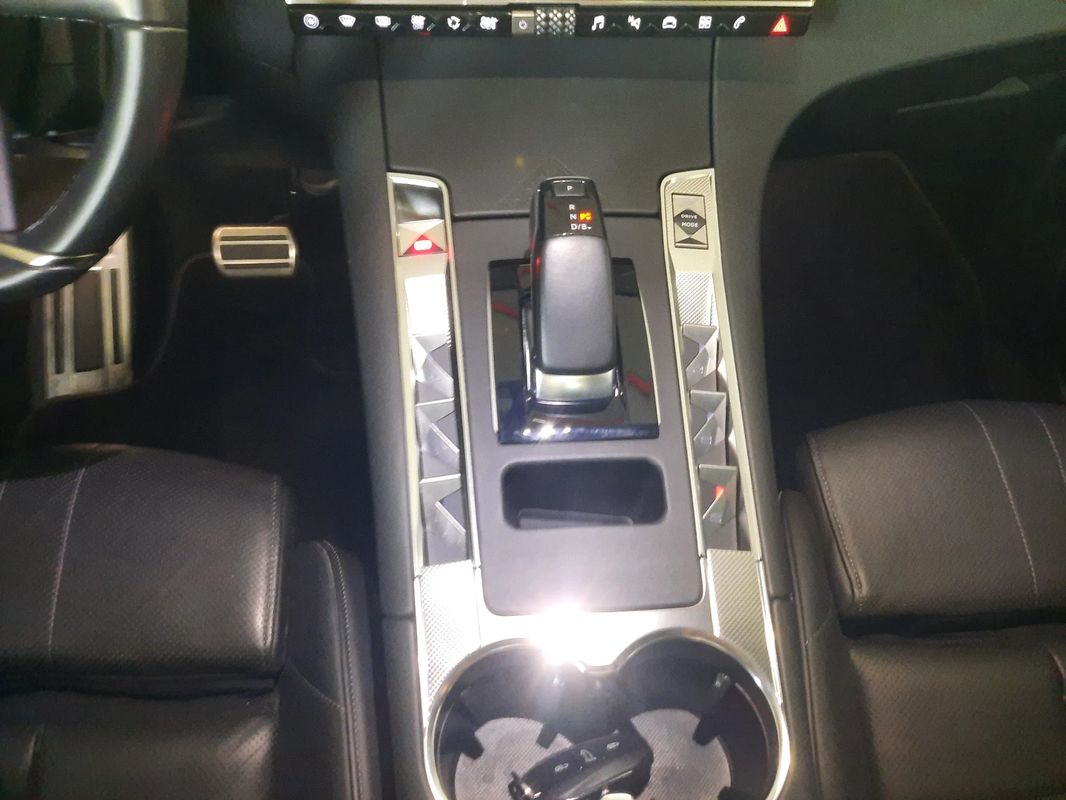 ds-ds-7-crossback-2022-hibrido-a-gasolina-1598cc