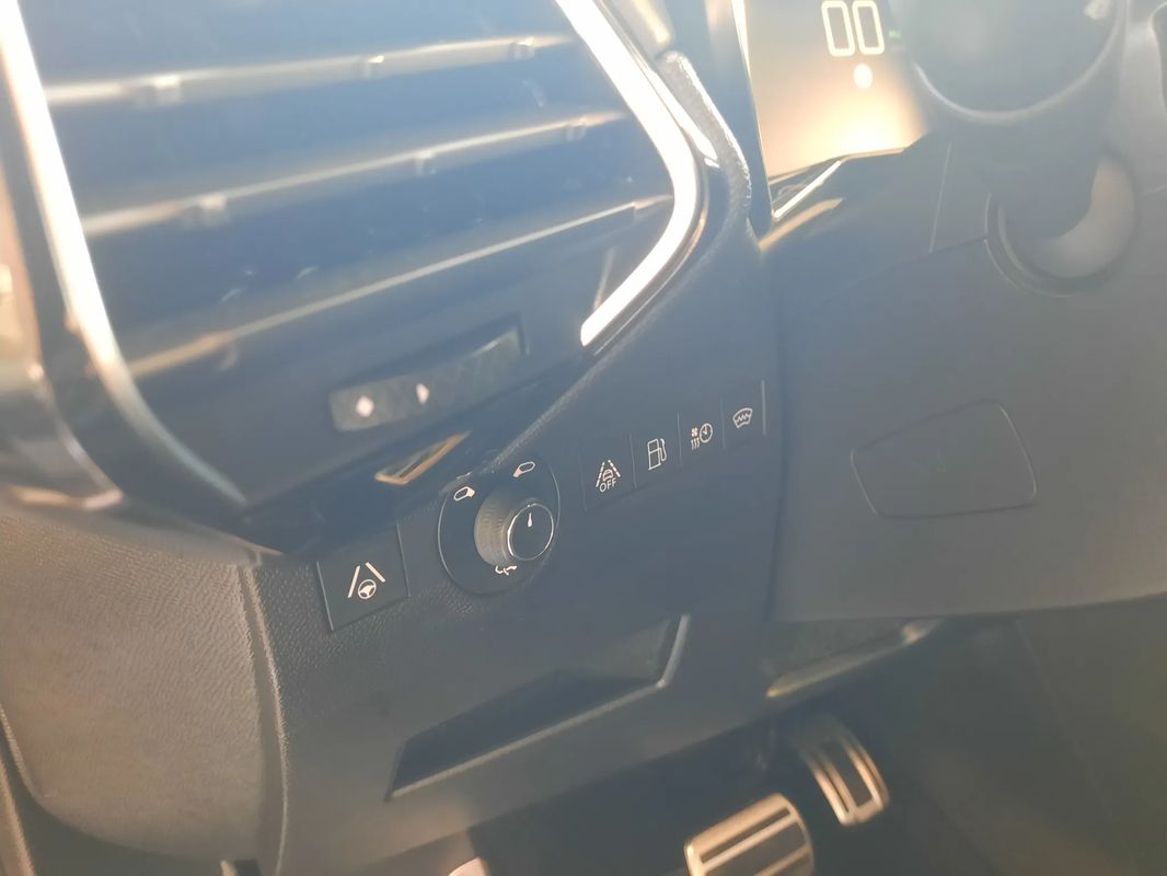 ds-ds-7-crossback-2022-hibrido-a-gasolina-1598cc