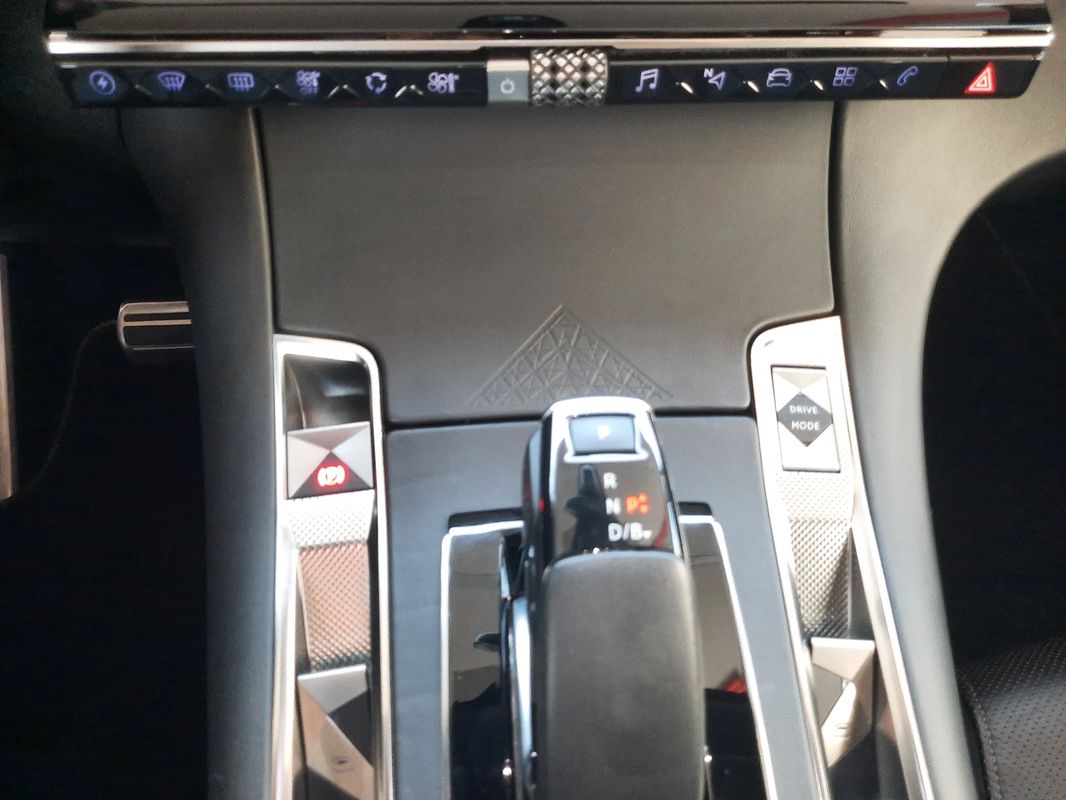 ds-ds-7-crossback-2022-hibrido-a-gasolina-1598cc