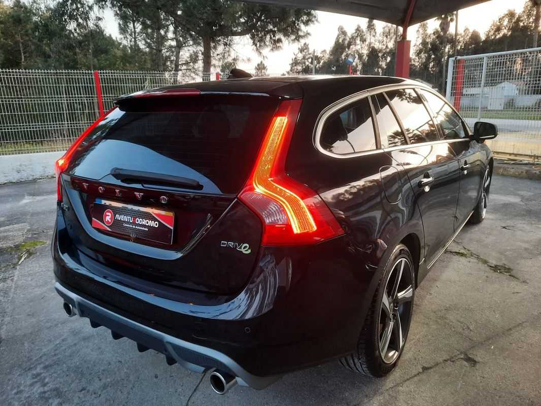 volvo-v60-2012-diesel-1560cc