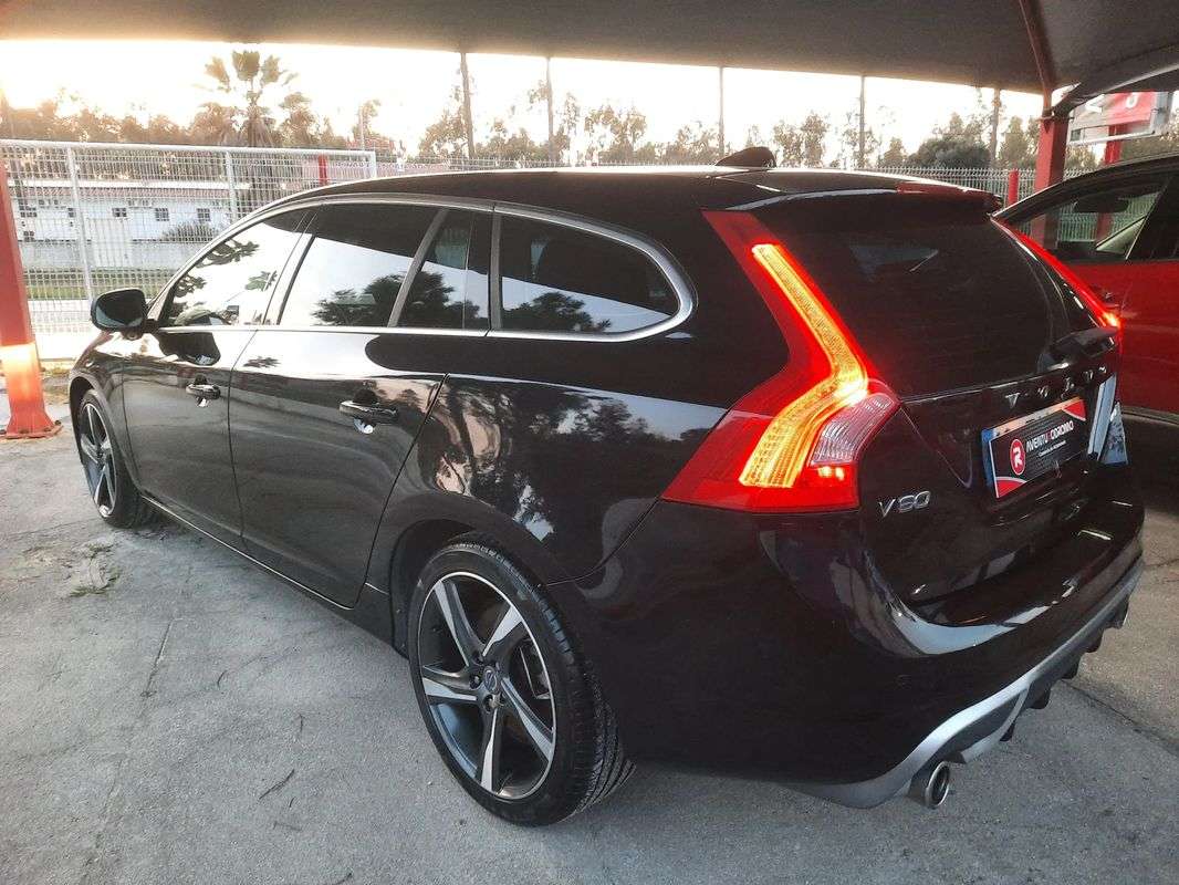 volvo-v60-2012-diesel-1560cc