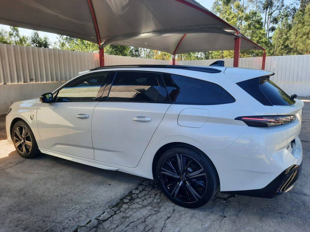 peugeot-308-sw-2022-hibrido-a-gasolina-1598cc