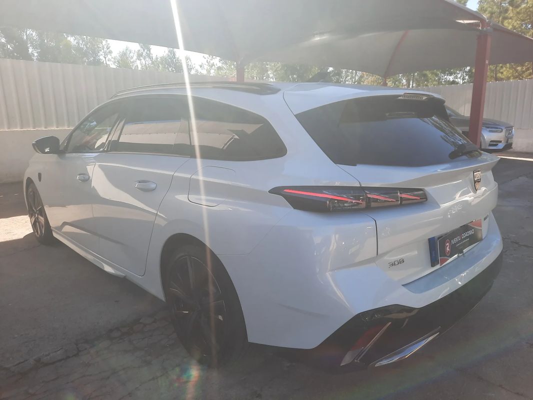 peugeot-308-sw-2022-hibrido-a-gasolina-1598cc