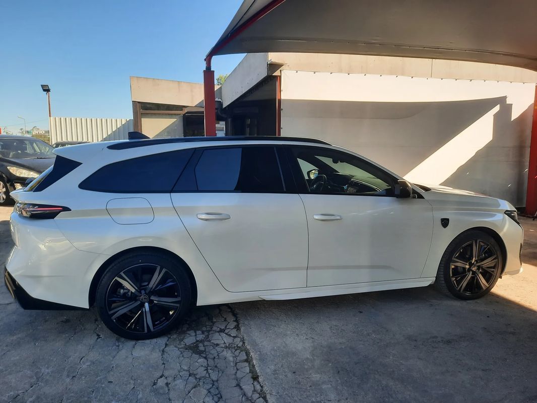 peugeot-308-sw-2022-hibrido-a-gasolina-1598cc