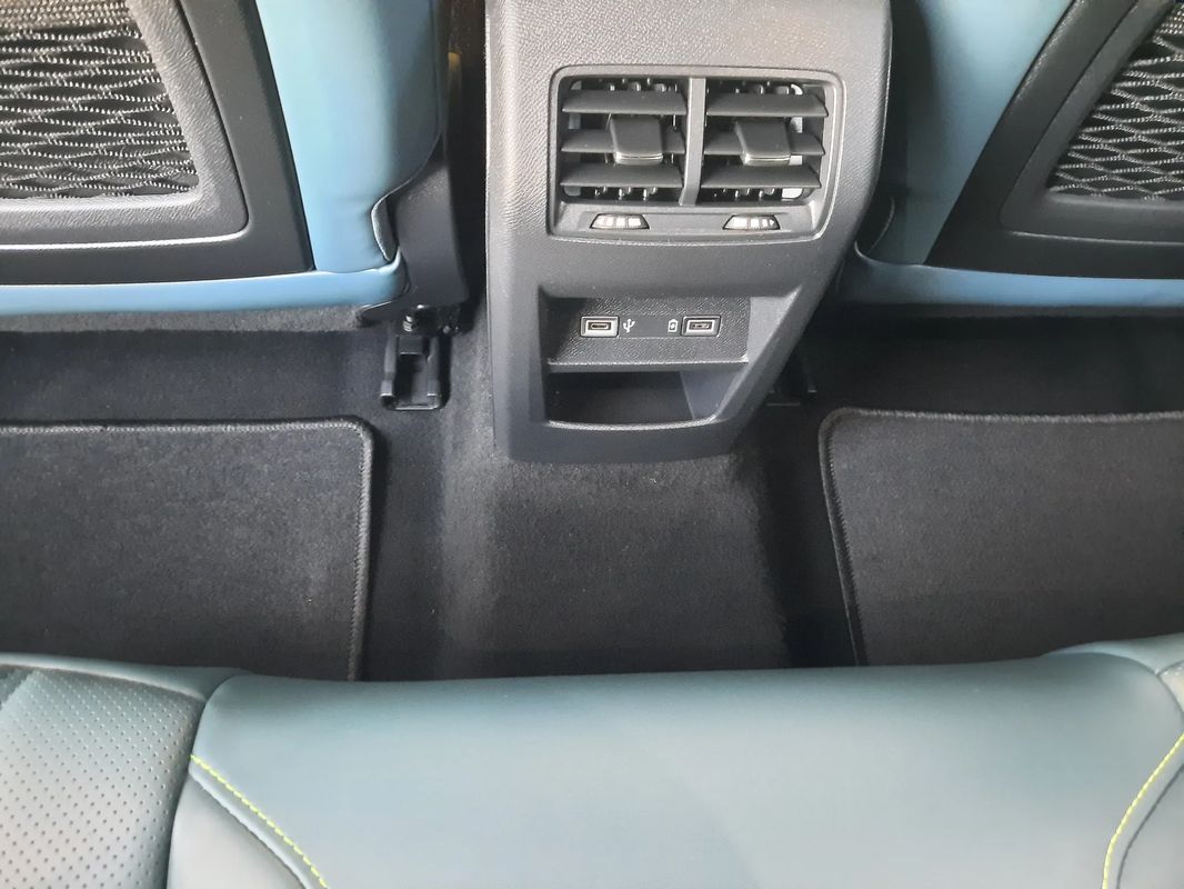 peugeot-308-sw-2022-hibrido-a-gasolina-1598cc