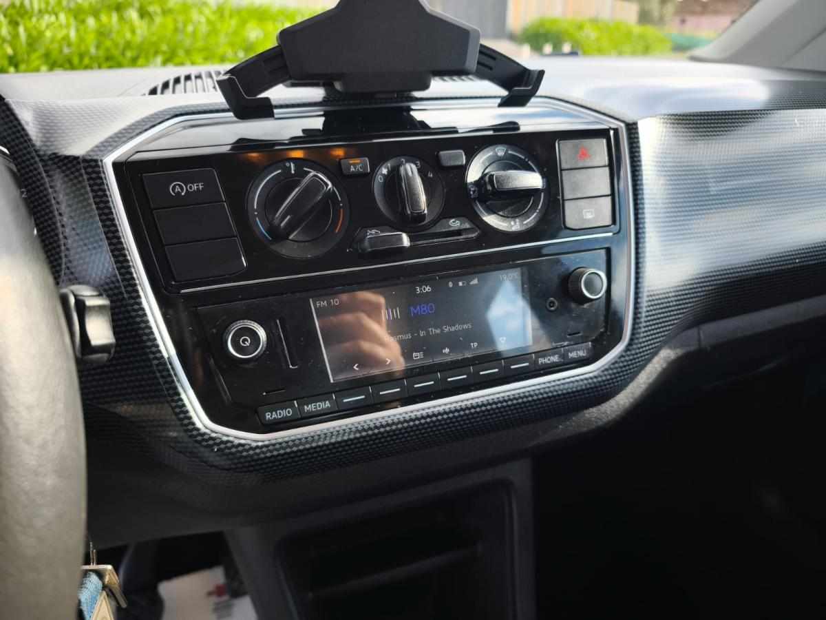 volkswagen-up-1-0-mpi-2019-gasolina-999cc