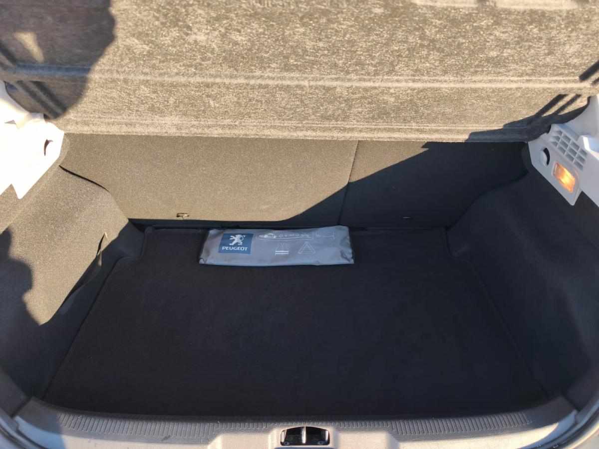 peugeot-207-1-4-hdi-2010-diesel-1398cc