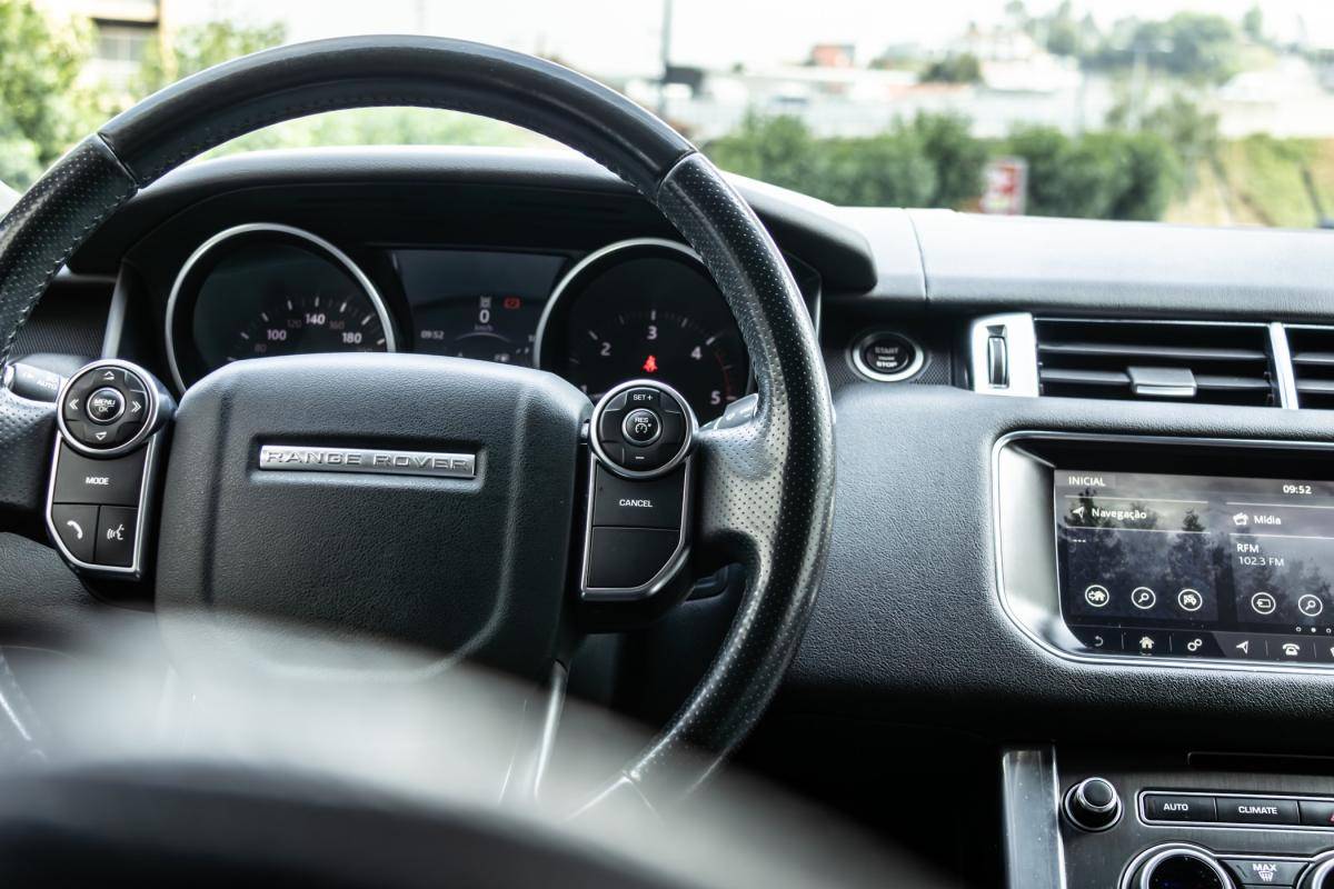 land-rover-range-rover-sport-2017-diesel-1999cc