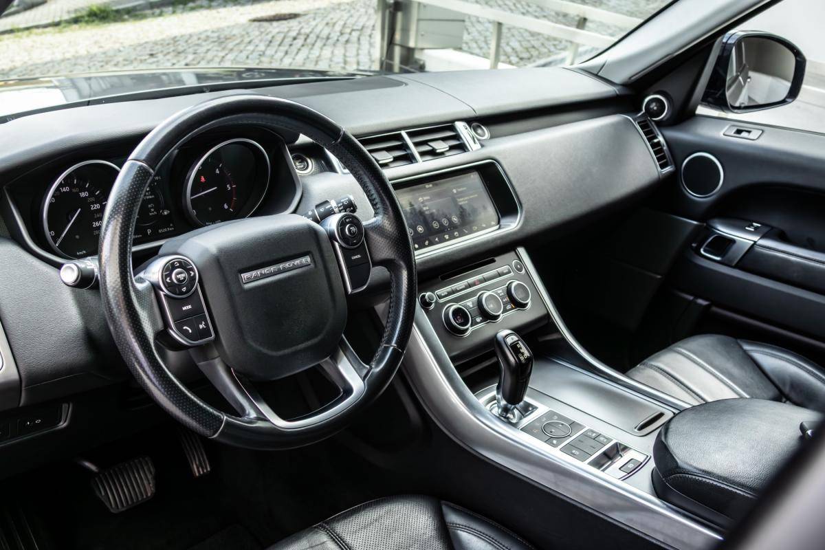 land-rover-range-rover-sport-2017-diesel-1999cc