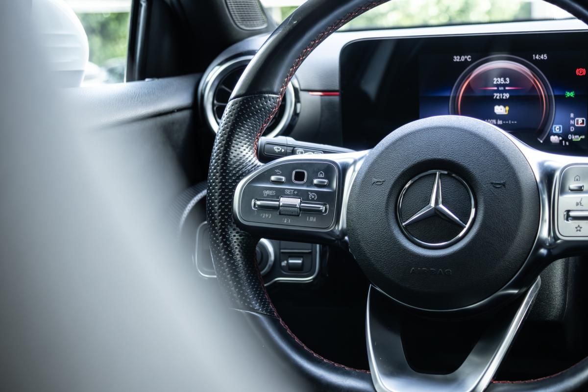 mercedes-benz-classe-a-2021-hibrido-a-gasolina-1332cc