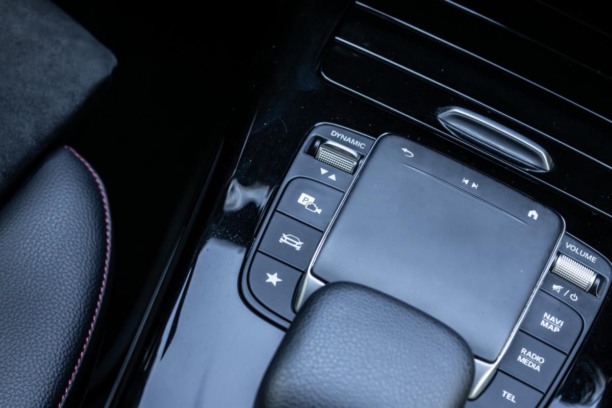 mercedes-benz-classe-a-2021-hibrido-a-gasolina-1332cc