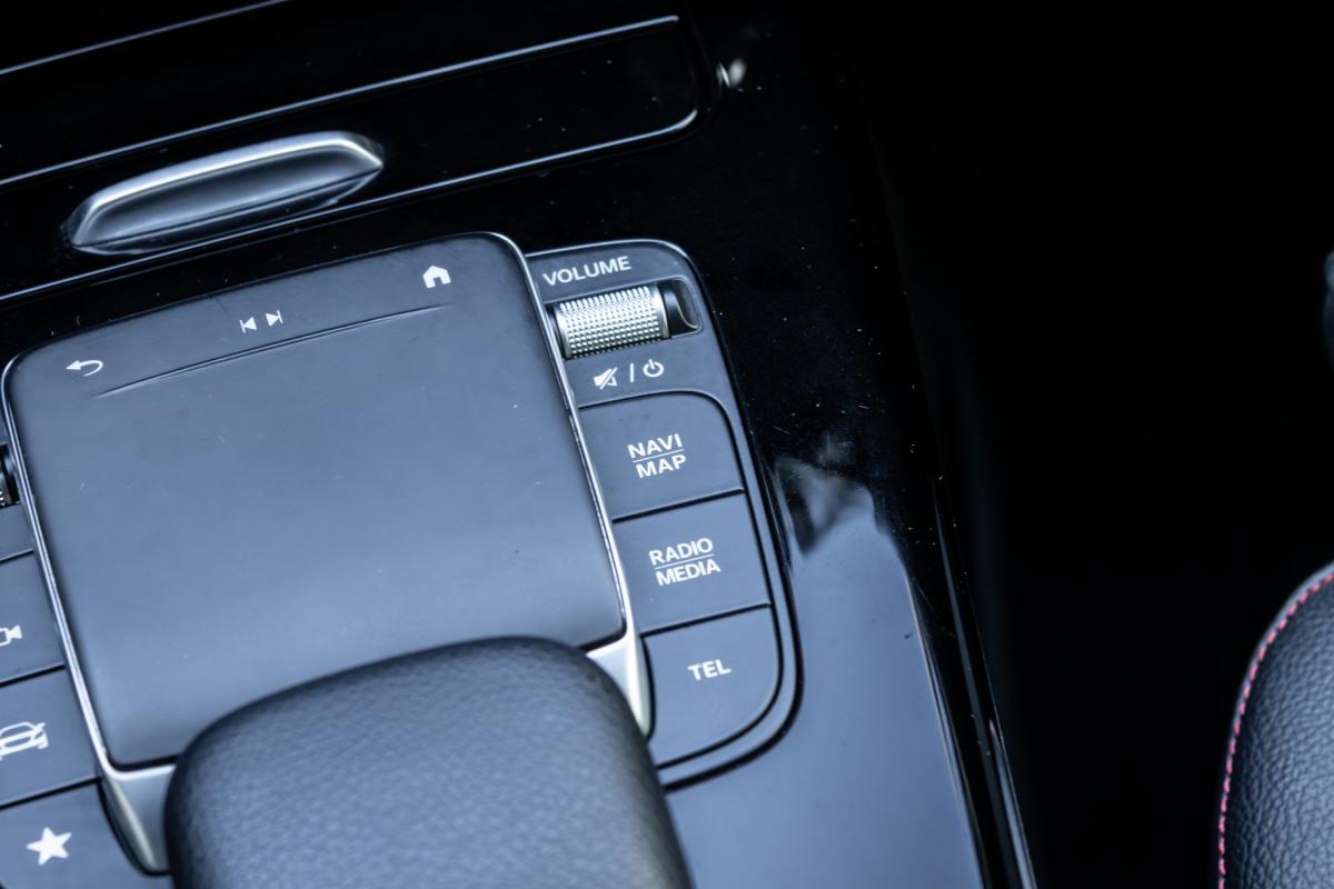 mercedes-benz-classe-a-2021-hibrido-a-gasolina-1332cc