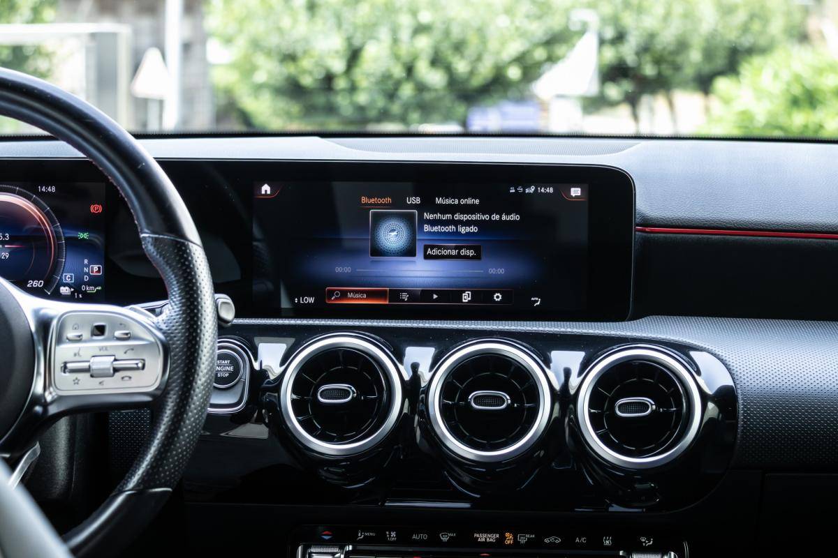 mercedes-benz-classe-a-2021-hibrido-a-gasolina-1332cc