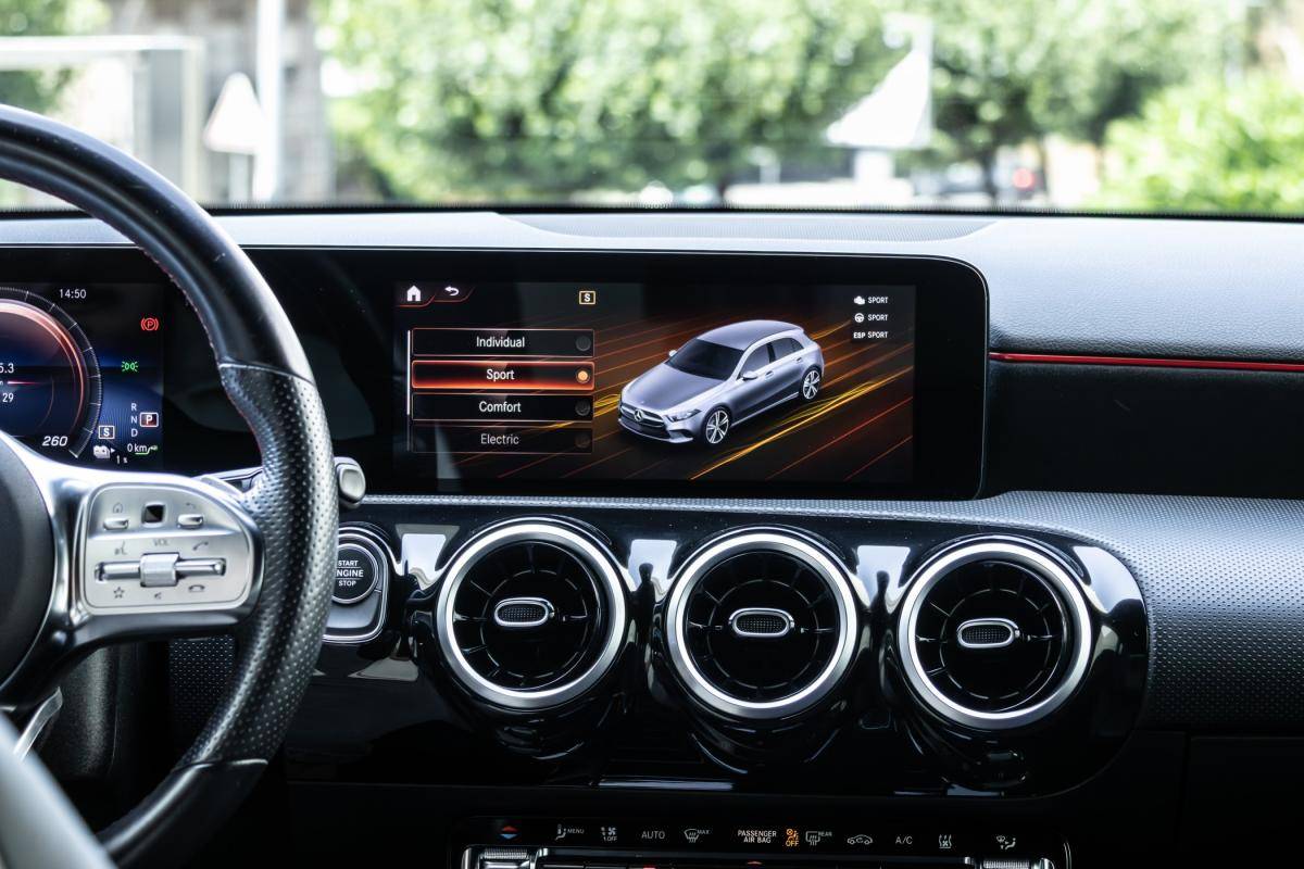 mercedes-benz-classe-a-2021-hibrido-a-gasolina-1332cc