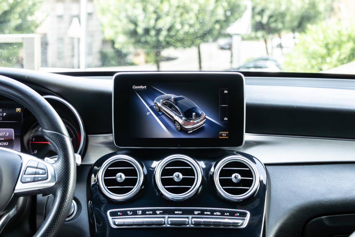 mercedes-benz-glc-2018-diesel-2143cc