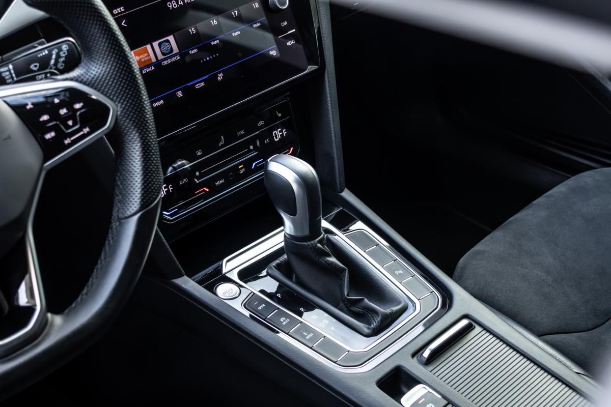 volkswagen-arteon-2023-hibrido-a-gasolina-1395cc