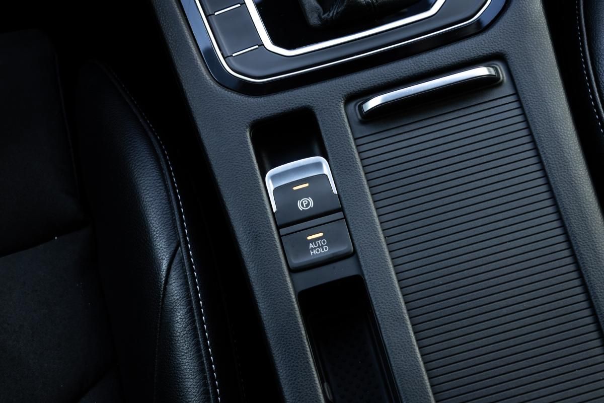 volkswagen-arteon-2023-hibrido-a-gasolina-1395cc