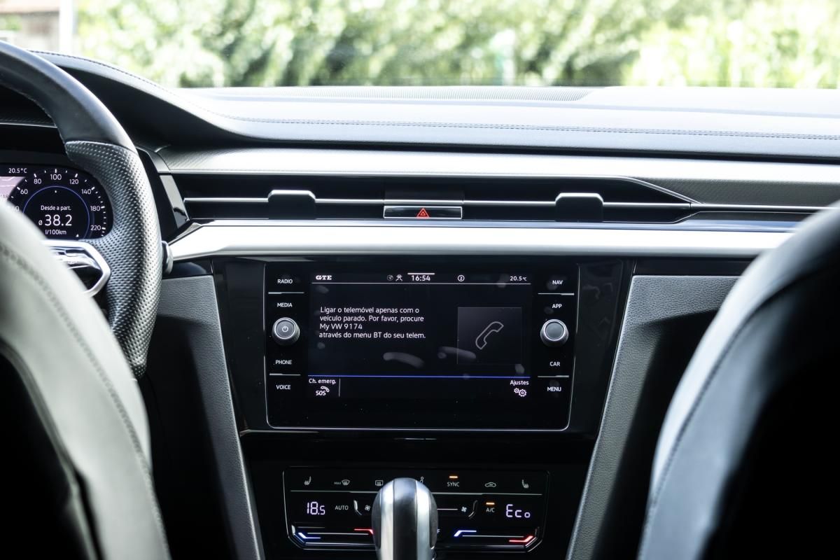 volkswagen-arteon-2023-hibrido-a-gasolina-1395cc