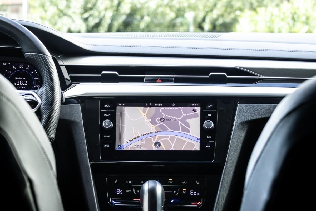 volkswagen-arteon-2023-hibrido-a-gasolina-1395cc