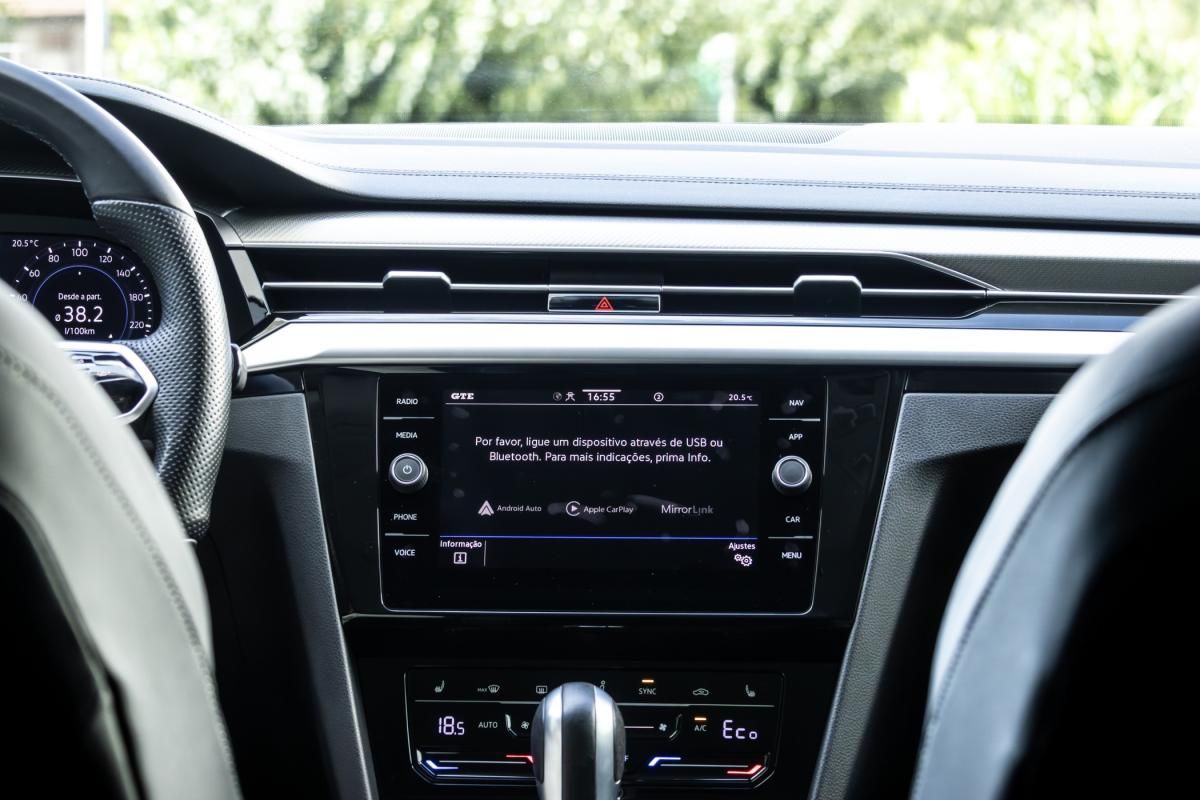 volkswagen-arteon-2023-hibrido-a-gasolina-1395cc