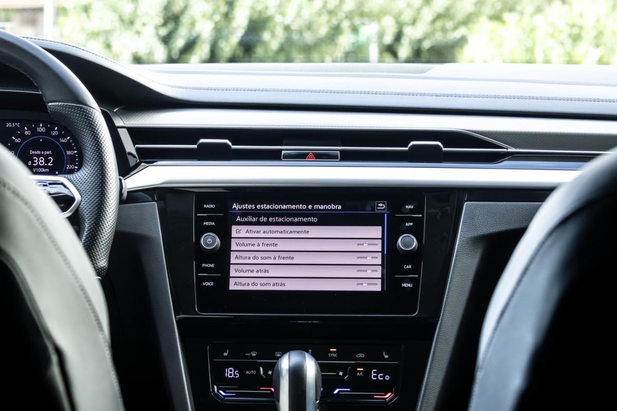 volkswagen-arteon-2023-hibrido-a-gasolina-1395cc