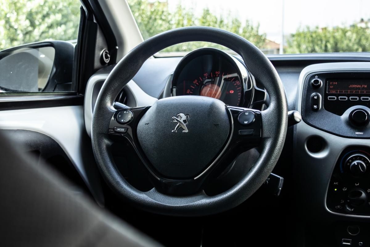 peugeot-108-2016-gasolina-998cc