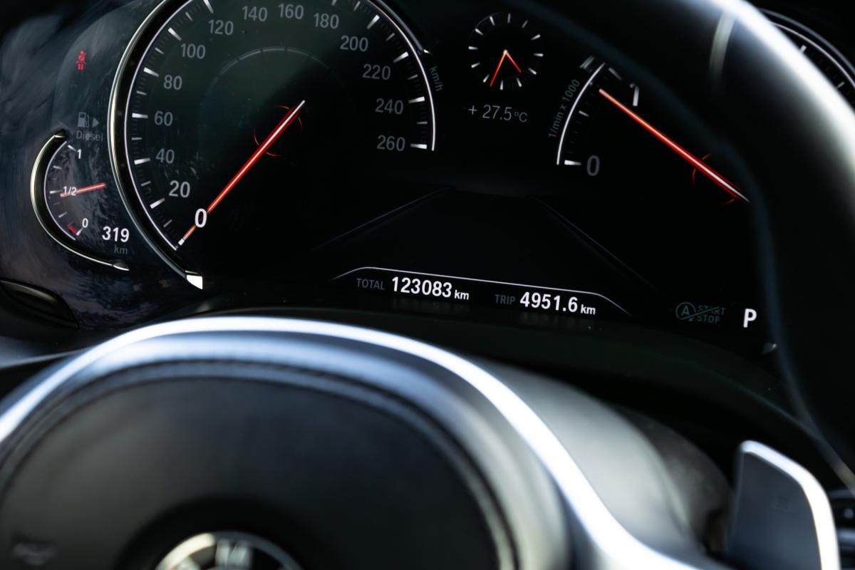 bmw-x4-2019-diesel-1995cc