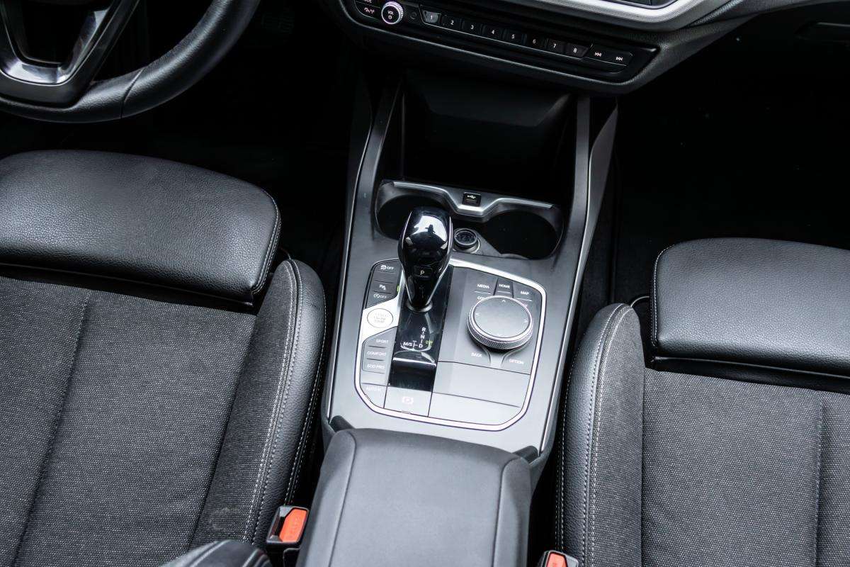 bmw-serie-1-2023-diesel-1995cc
