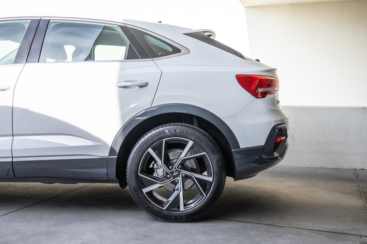 audi-q3-2023-diesel-1968cc