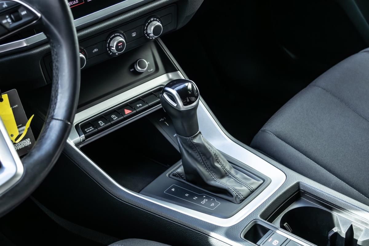 audi-q3-2023-diesel-1968cc