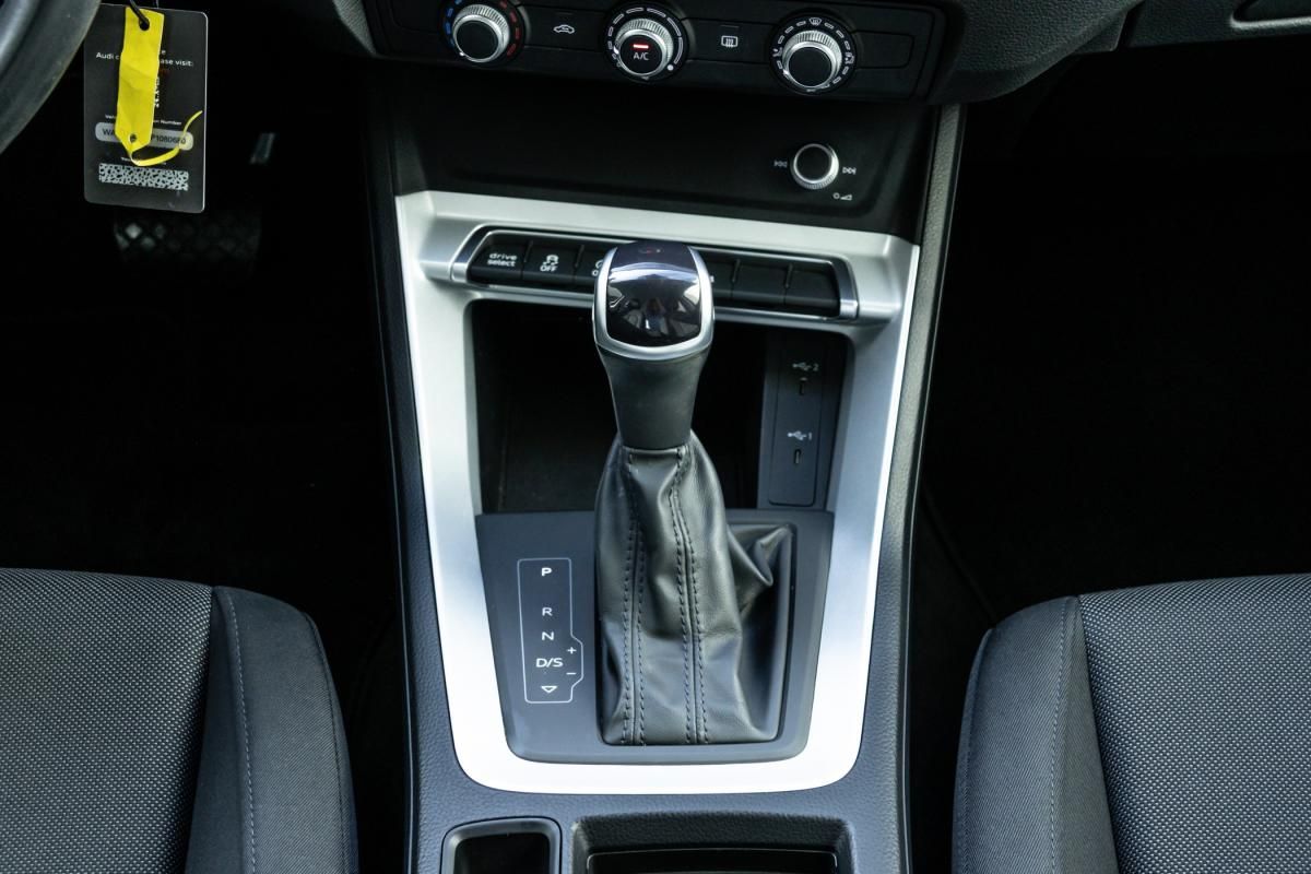 audi-q3-2023-diesel-1968cc