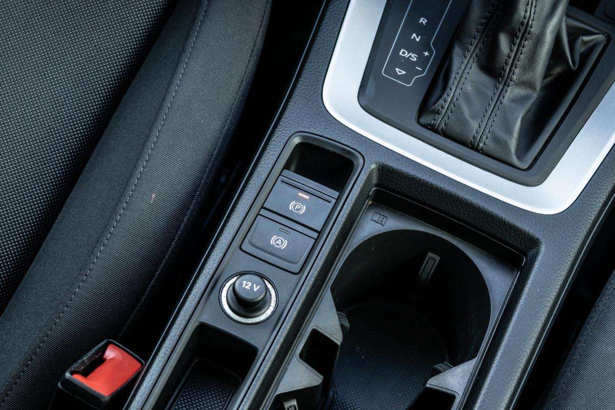 audi-q3-2023-diesel-1968cc