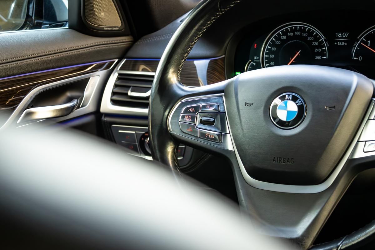 bmw-serie-7-2018-diesel-1995cc