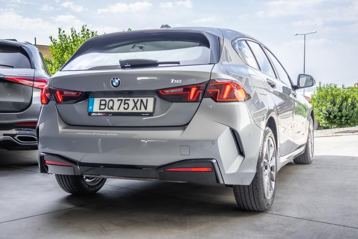 bmw-serie-1-2025-gasolina-1499cc