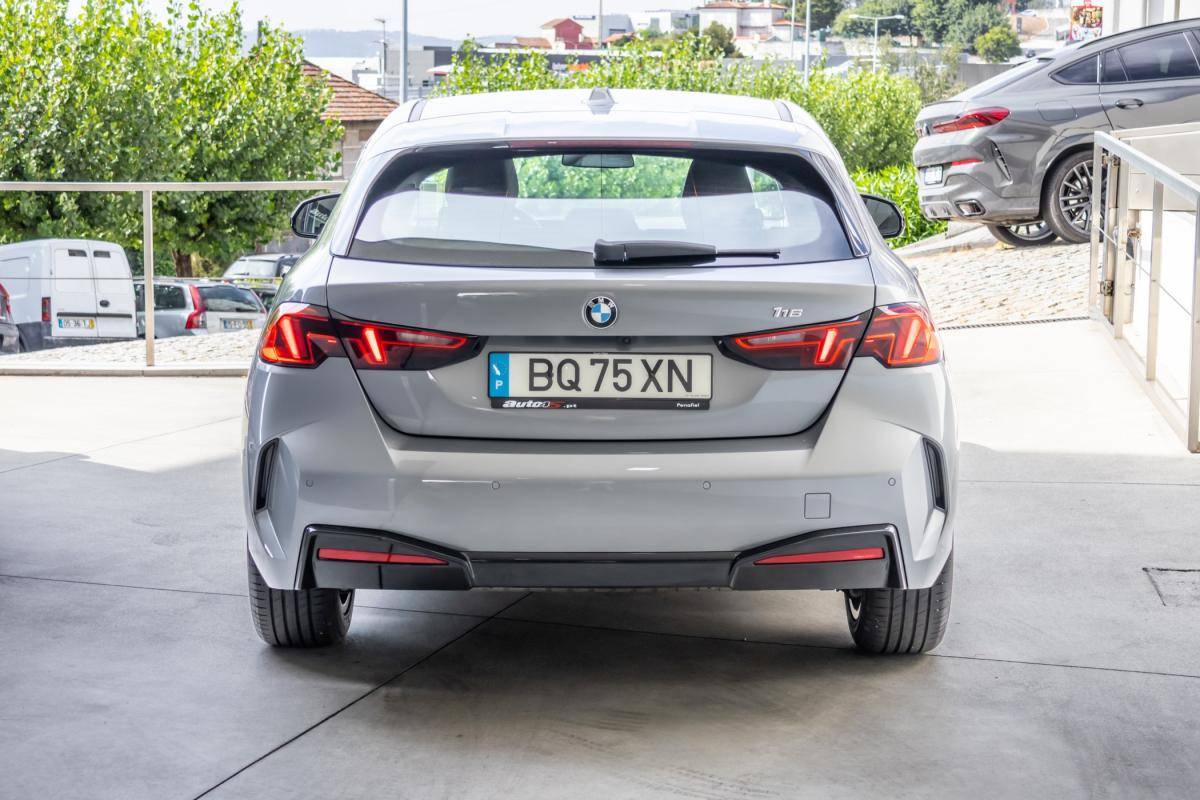 bmw-serie-1-2025-gasolina-1499cc