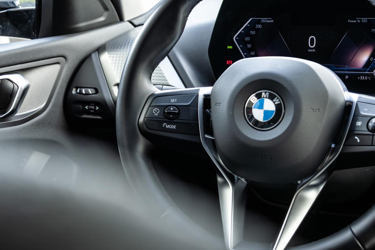 bmw-serie-1-2025-gasolina-1499cc