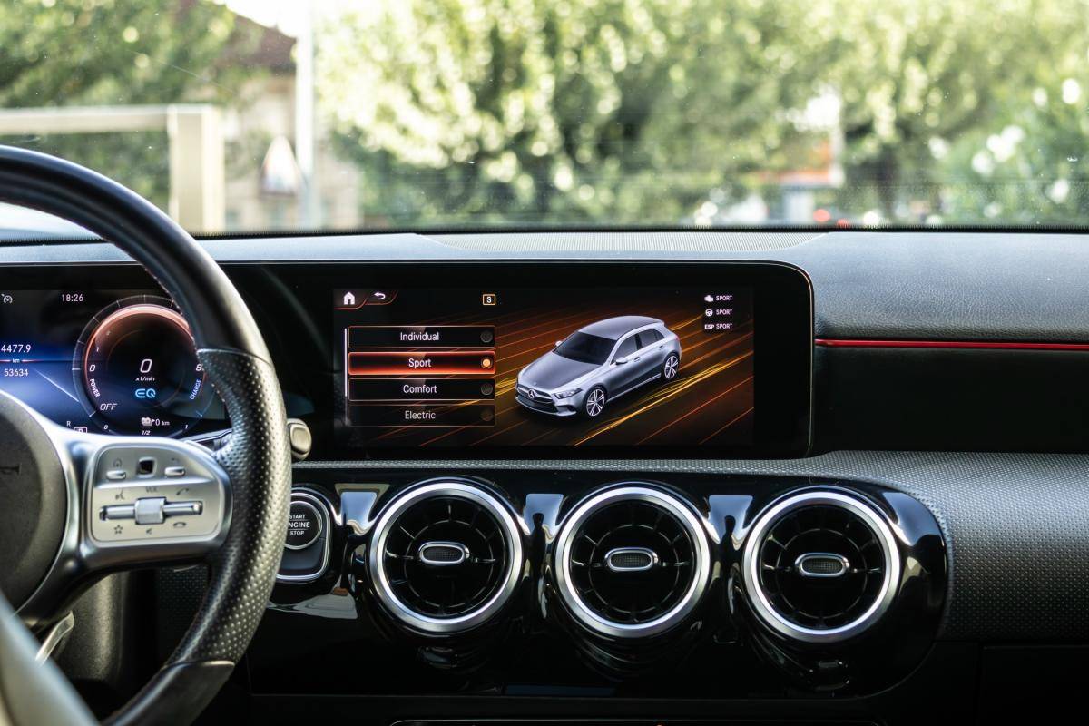 mercedes-benz-classe-a-2021-hibrido-a-gasolina-1332cc