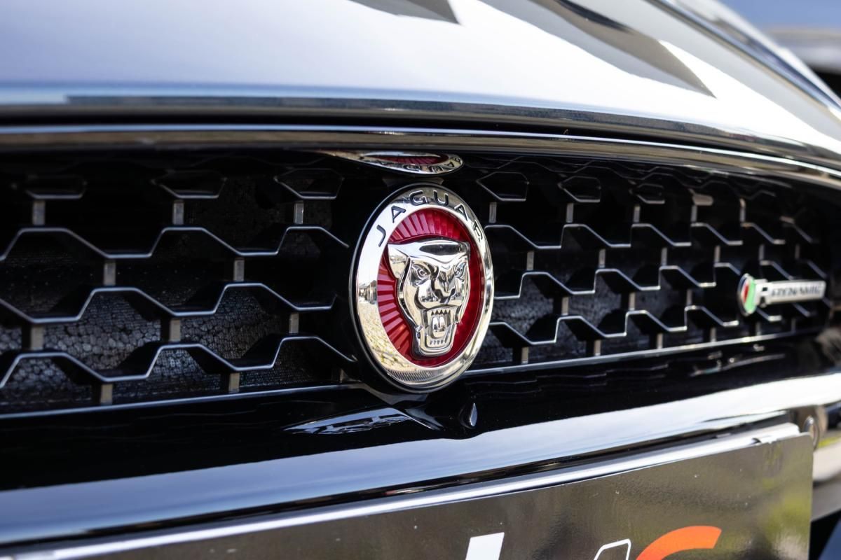 jaguar-f-type-2018-gasolina-1997cc