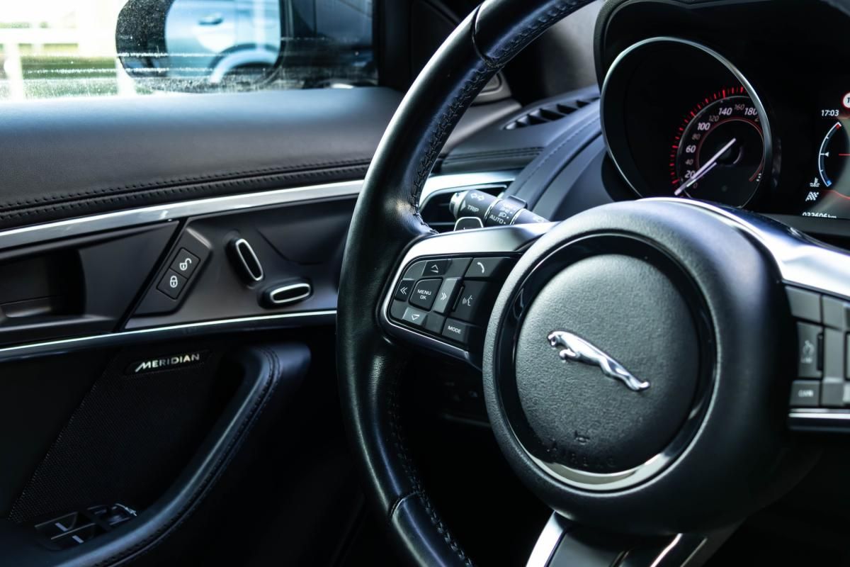 jaguar-f-type-2018-gasolina-1997cc