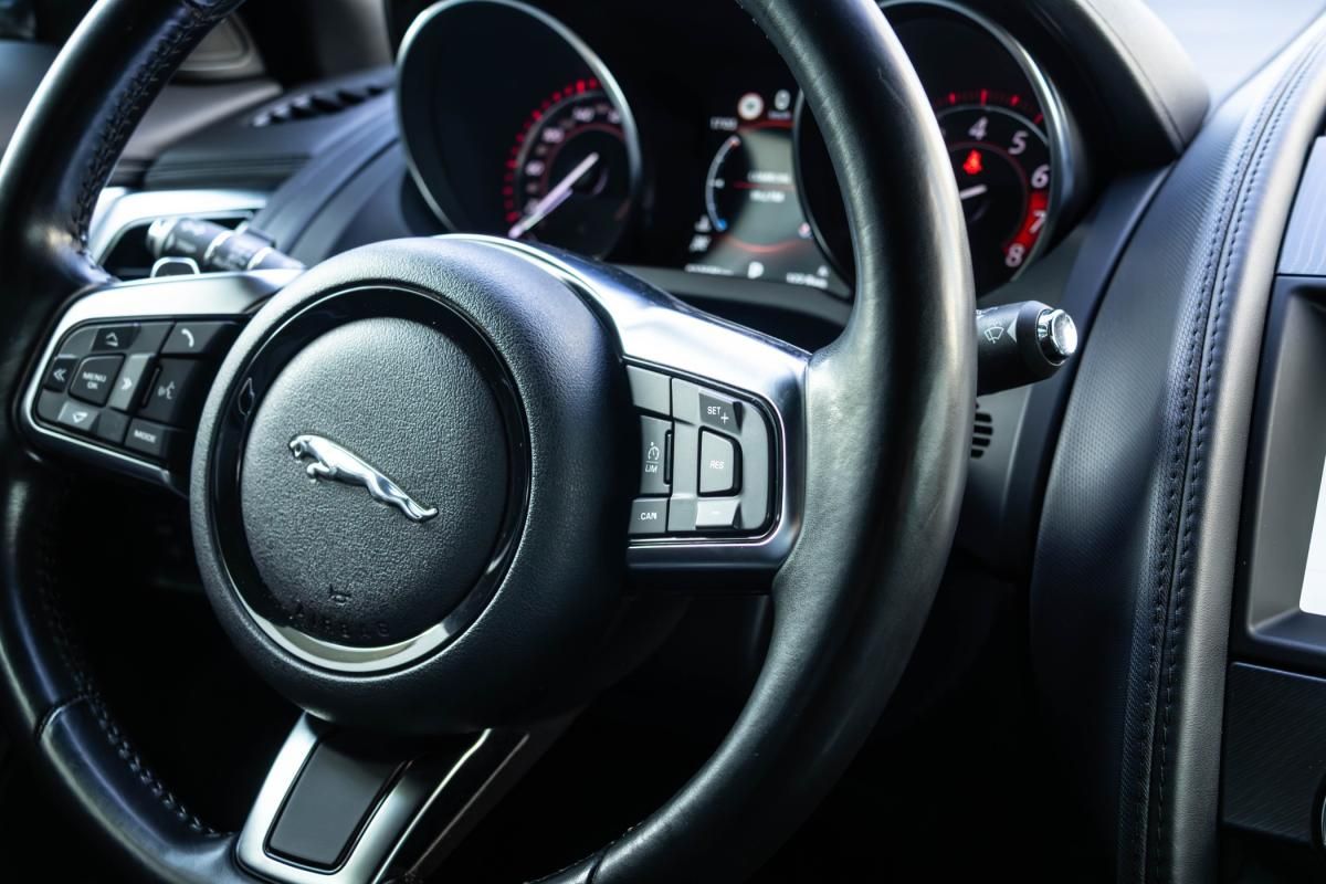 jaguar-f-type-2018-gasolina-1997cc